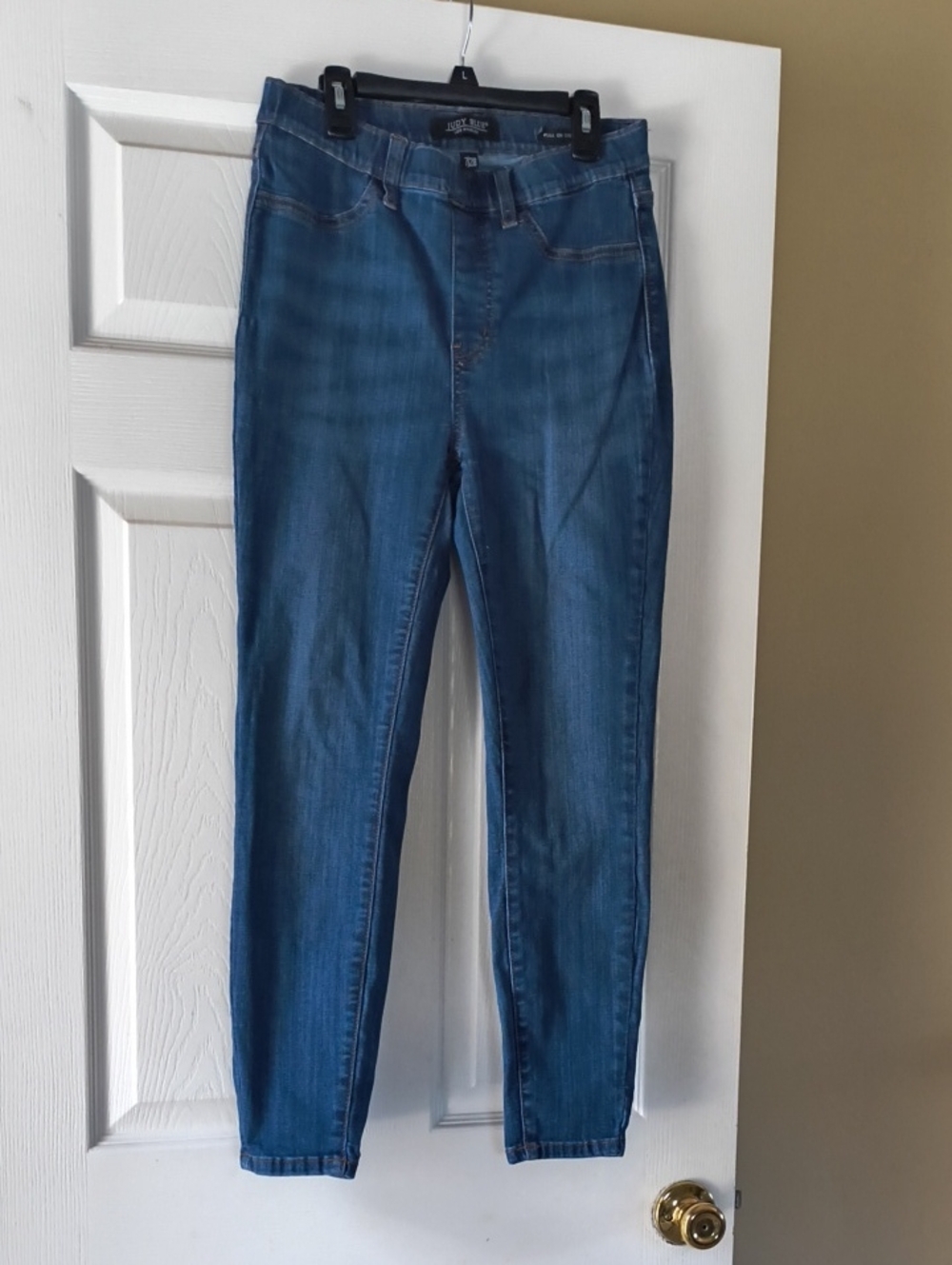 Judy Blue Medium Blue Skinny Jeans